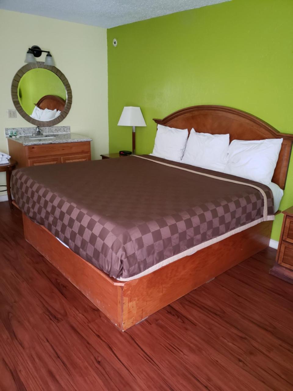 La Hacienda Inn อาร์เทเชีย ห้อง รูปภาพ